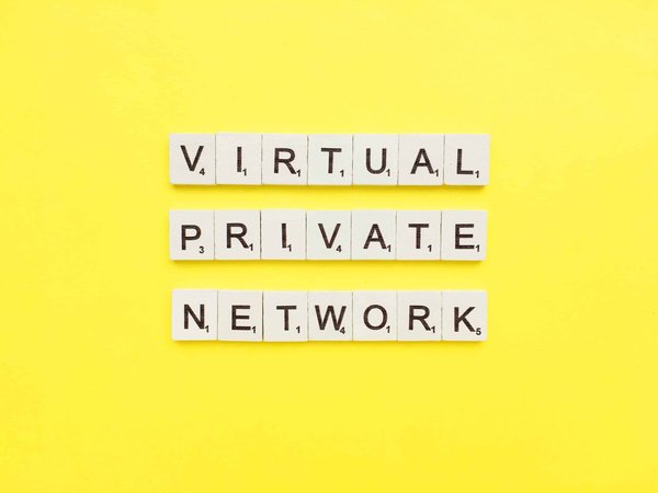 Quels sont les avantages d'utiliser un comparateur de VPN ?